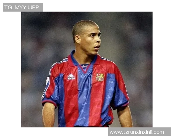 巅峰时期的足球明星们如何塑造了足球历史与未来的辉煌篇章